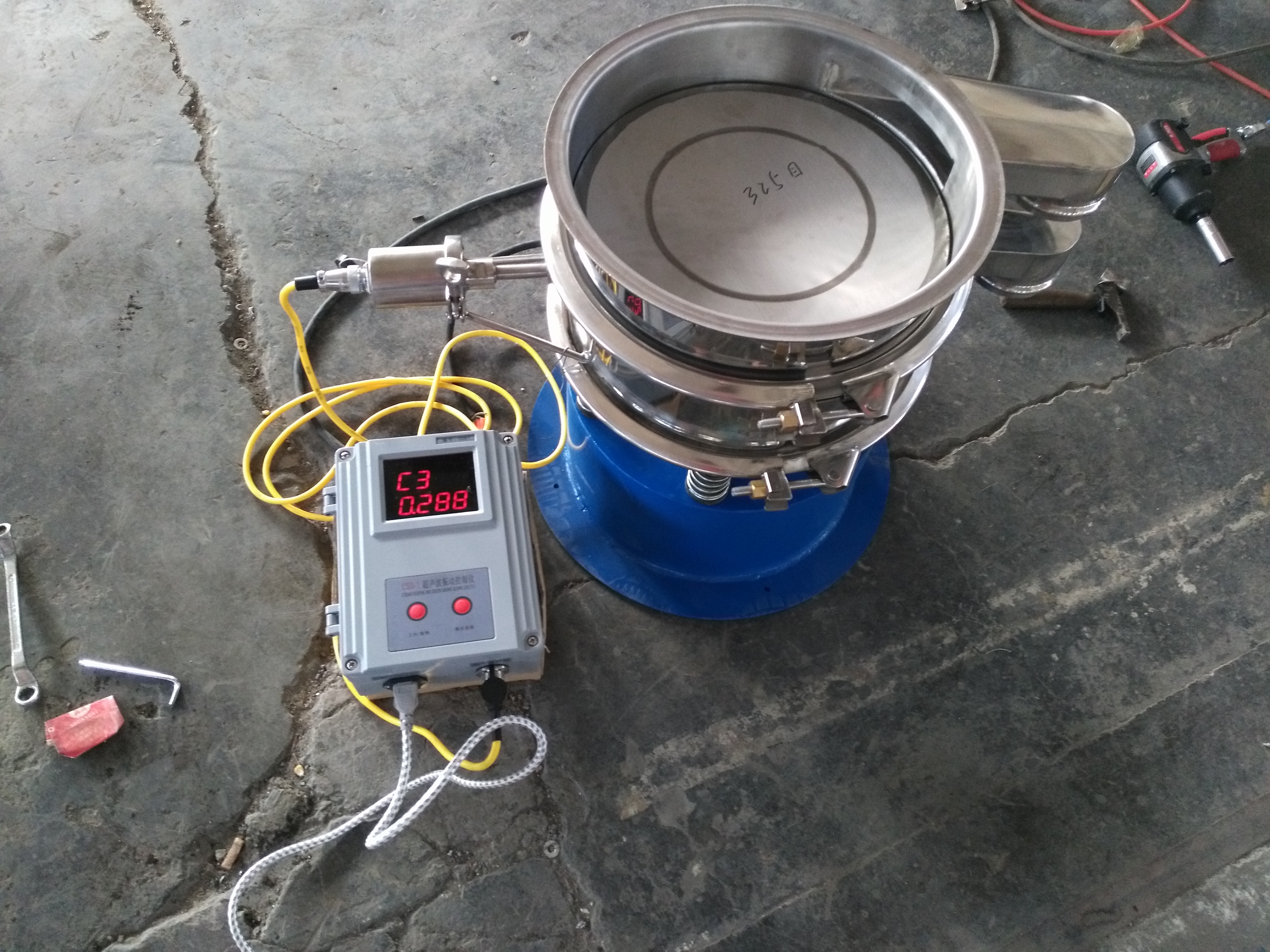 超声波水蜜桃网站精品一区二区厂家换能器使用知识(超声振动筛)